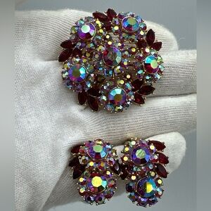 Vintage Rare Crown TRIFARI Red AB Rhinestone Contessa Brooch & Earring Set #791